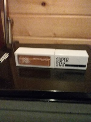 Maybelline 30 Hr Super Stay Active Wear Brand New