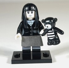 LEGO Spooky Girl Minifigure with Bear from Series 12 Figures col194 col12-16 i4