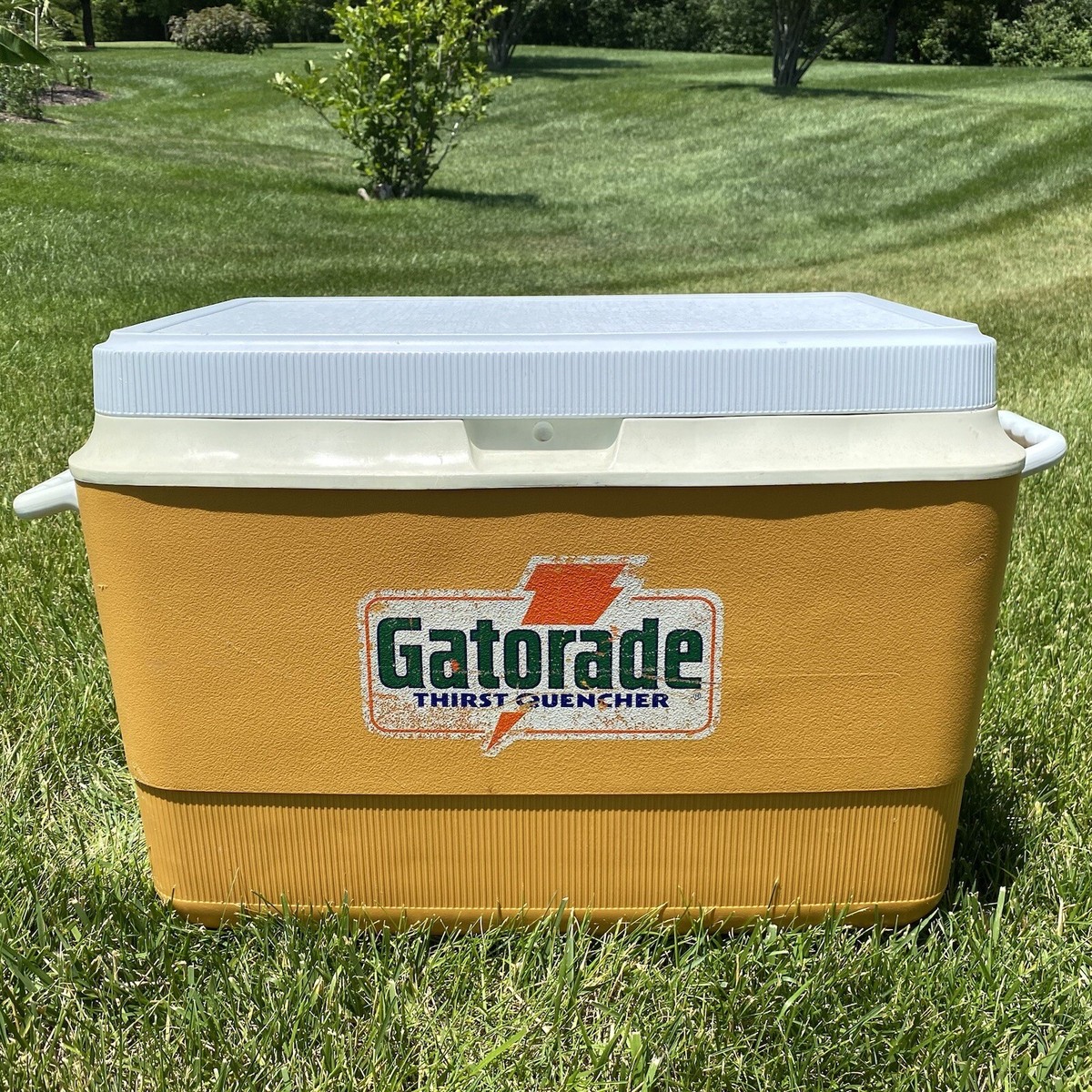 Vintage 80's / 90's Gatorade Cooler Yellow (Faded Orange) Ice