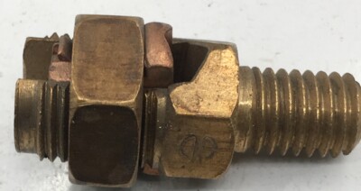 KC25 BURNDY STUD DIAMETER-1/2-INCH THRU 13 SERVIT POST FOR COPPER CABLE