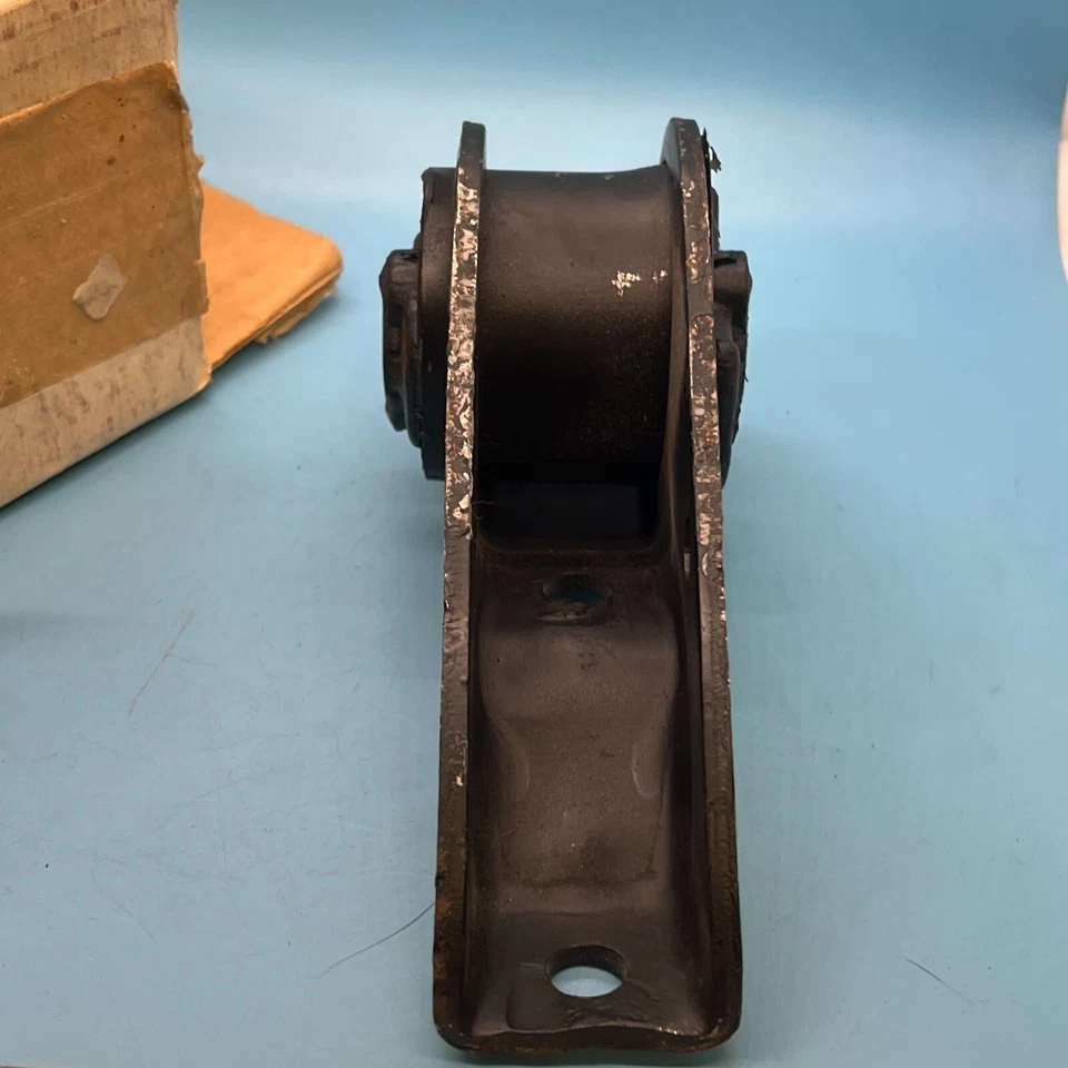 Nuevo de Lote Antiguo Soporte de Motor para Plymouth Volare Duster Scamp Valiant Fury 1973-1983 Foto 4 de 4