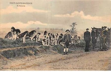 60 - PONT SAINTE MAXENCE - SAN37631 - St Paterne - Halatte crew - La Meu