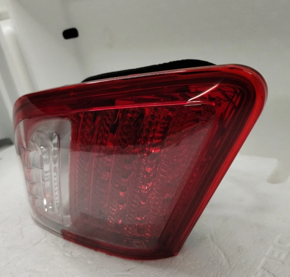 Conjunto de luz trasera/respalda lado del conductor para Toyota Camry 2007-2009 Foto 4 de 4