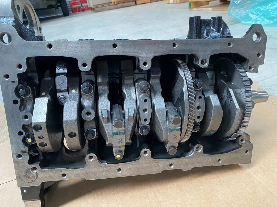 GMC Terrain 2.4L "New Short Engine P-N 92067897" - Image 2 of 4