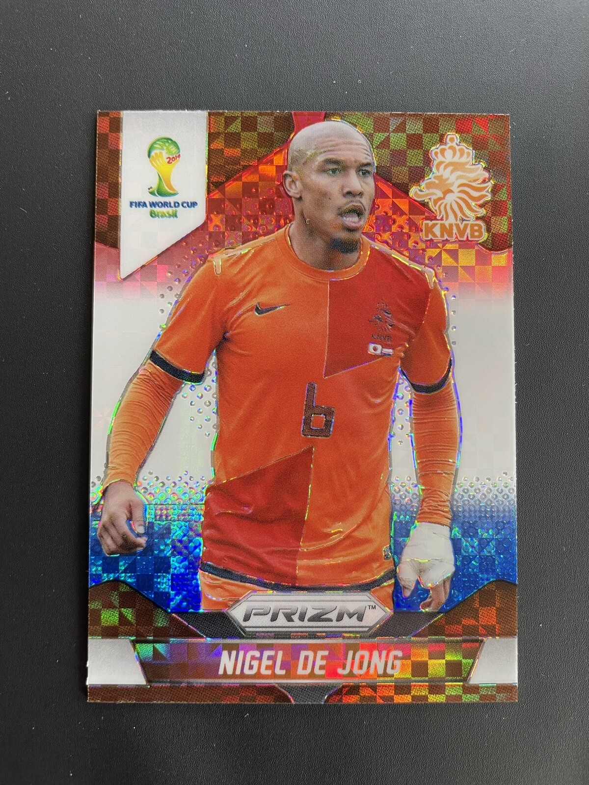 2014 Panini Prizm World Cup Blue & Red Wave Prizms Nigel de Jong #31