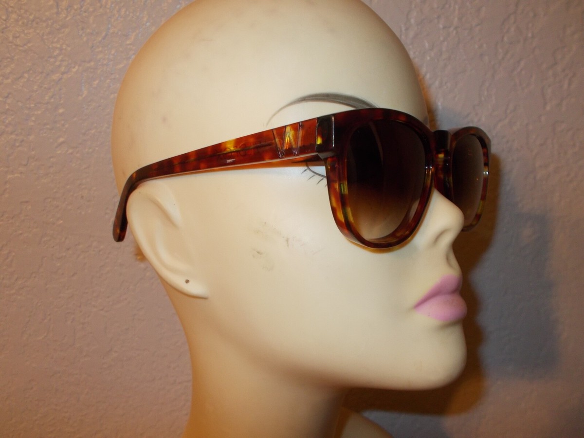Wildfox Classic Fox Tortoise Frame Brown Lenses Sunglasses
