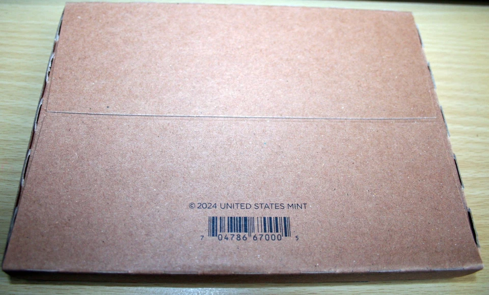 2025 Uncirculated US Mint Set P & D 20 Coin Sealed -Actual Package Shown in Pics - Image 2 of 2