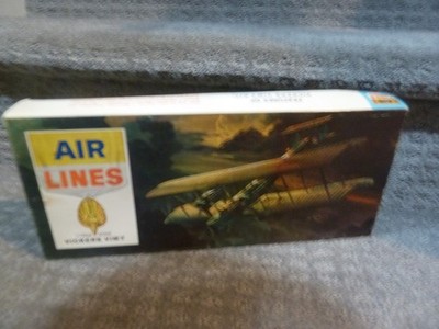 VINTAGE 1964 AIR LINES VICKERS VIMY 1/72 Model Plane Kit BRAND NEW