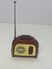 Modern Expressions Mini Retro Radio FM Hi-Fi Sound Auto Scan Reset Pre Owned