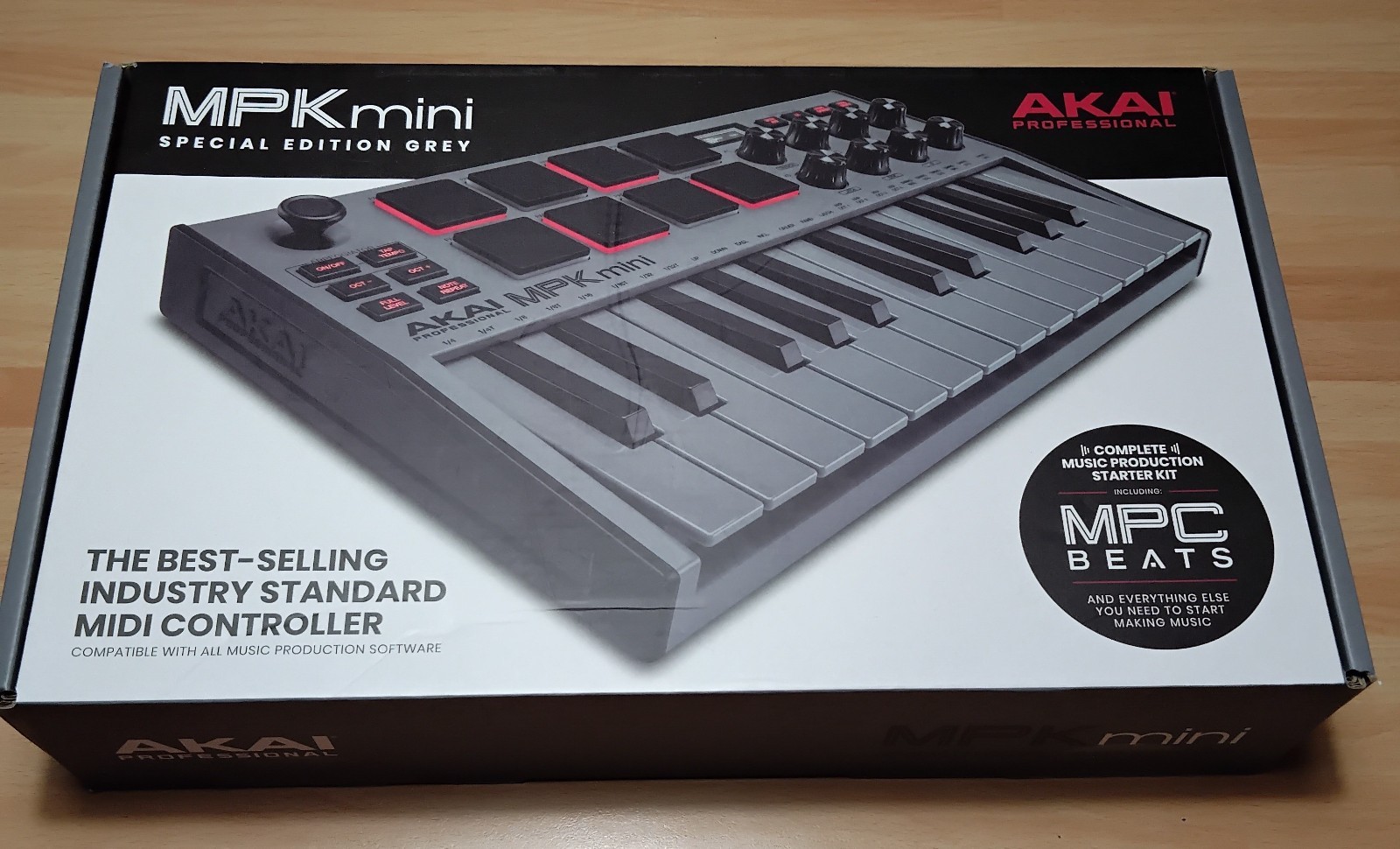 AKAI professional MPK mini Keyboard pad controller MIDI USB 25 tasti 8 pad