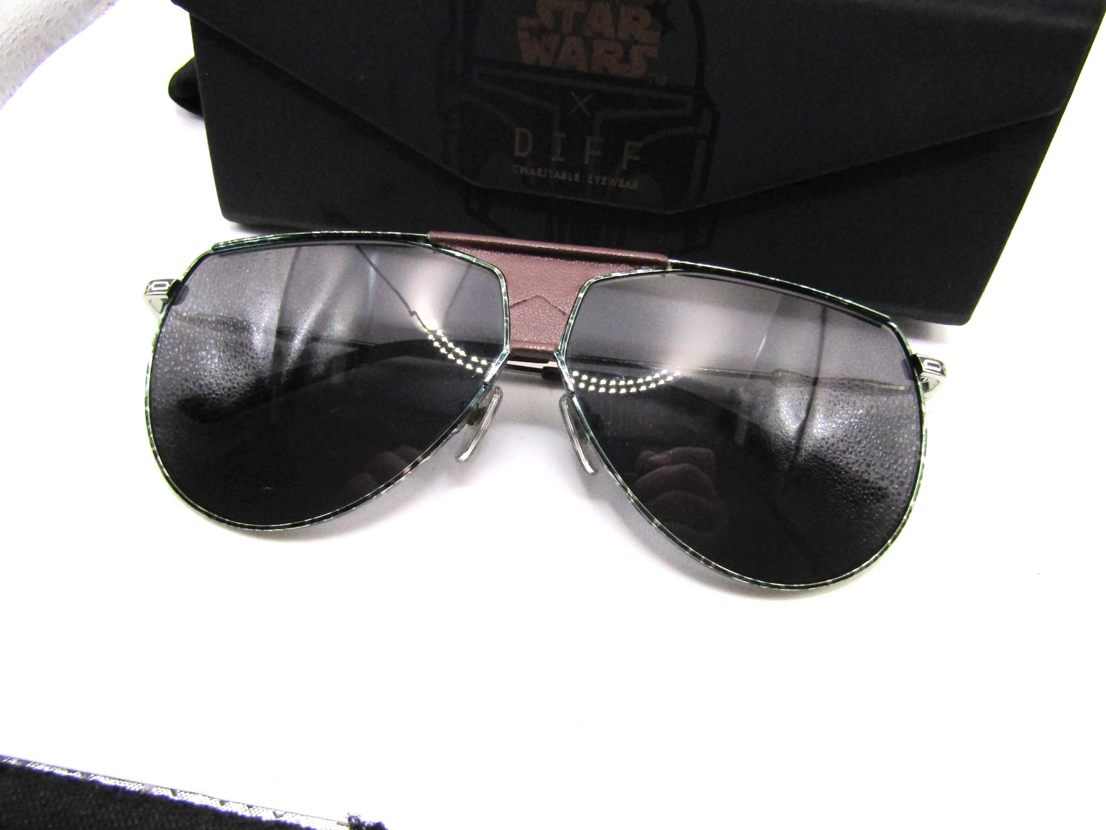 DIFF    sunglasses Aviator Star Wars  Silver Mirr… - image 1
