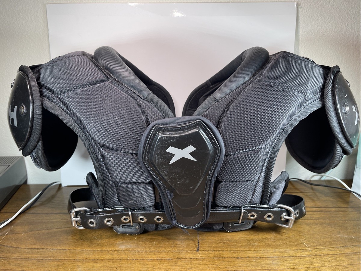 Xenith Football Shoulder Pads Adult Medium *All Offers Considered