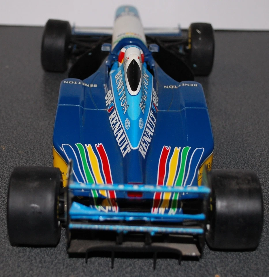 Paul's Model Art Michael Schumacher #1-1994 Benetton Renault B194 1/18 Scale car - Image 4 of 4