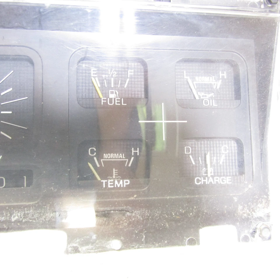 Cuadro de instrumentos Ford F-150 F-250 Bronco 1980-1986 sin velocímetro OEM Foto 4 de 4