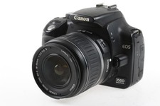 CANON EOS 350D con EF-S 18-55mm f/3,5-5,6 - SNr: 1530751854