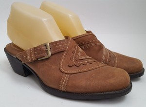 clarks artisan clogs