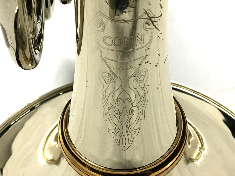 C.G.Conn 9D Cuerno Francés Completo Doble Campana Desmontable Usada con Estuche Foto 3 de 4