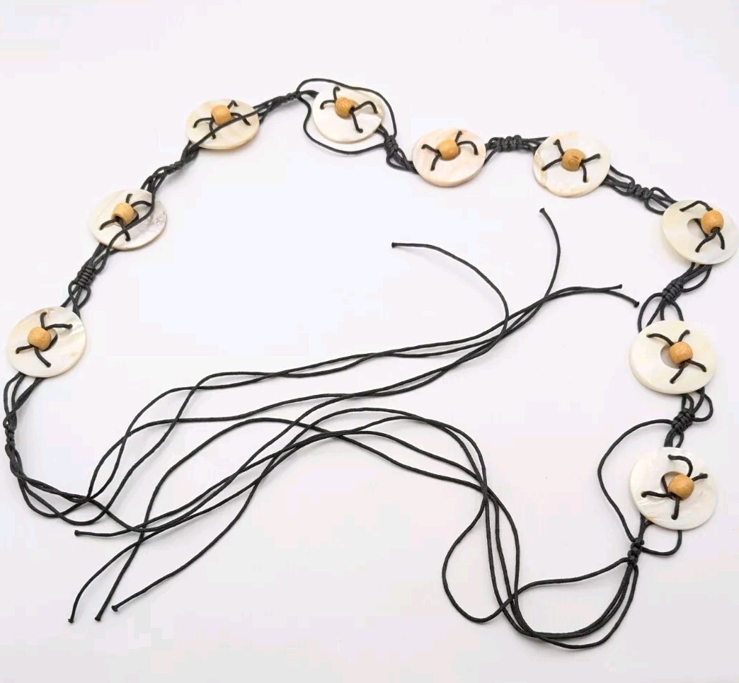 Vintage Mother of Pearl Shell Waist Chain Belt w Macramé-Style Tie. Vintage 80s Sea Shell Belt: Macrame Cord, Mother of Pearl  main image 2