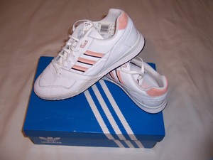 adidas leather tennis shoes