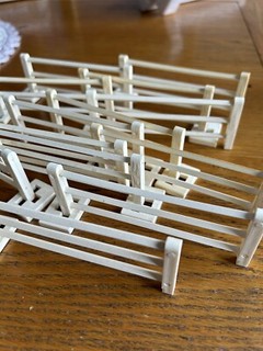 Britains Farm Plastic Fences 14 Cream Fences that slot together 1971 1:32