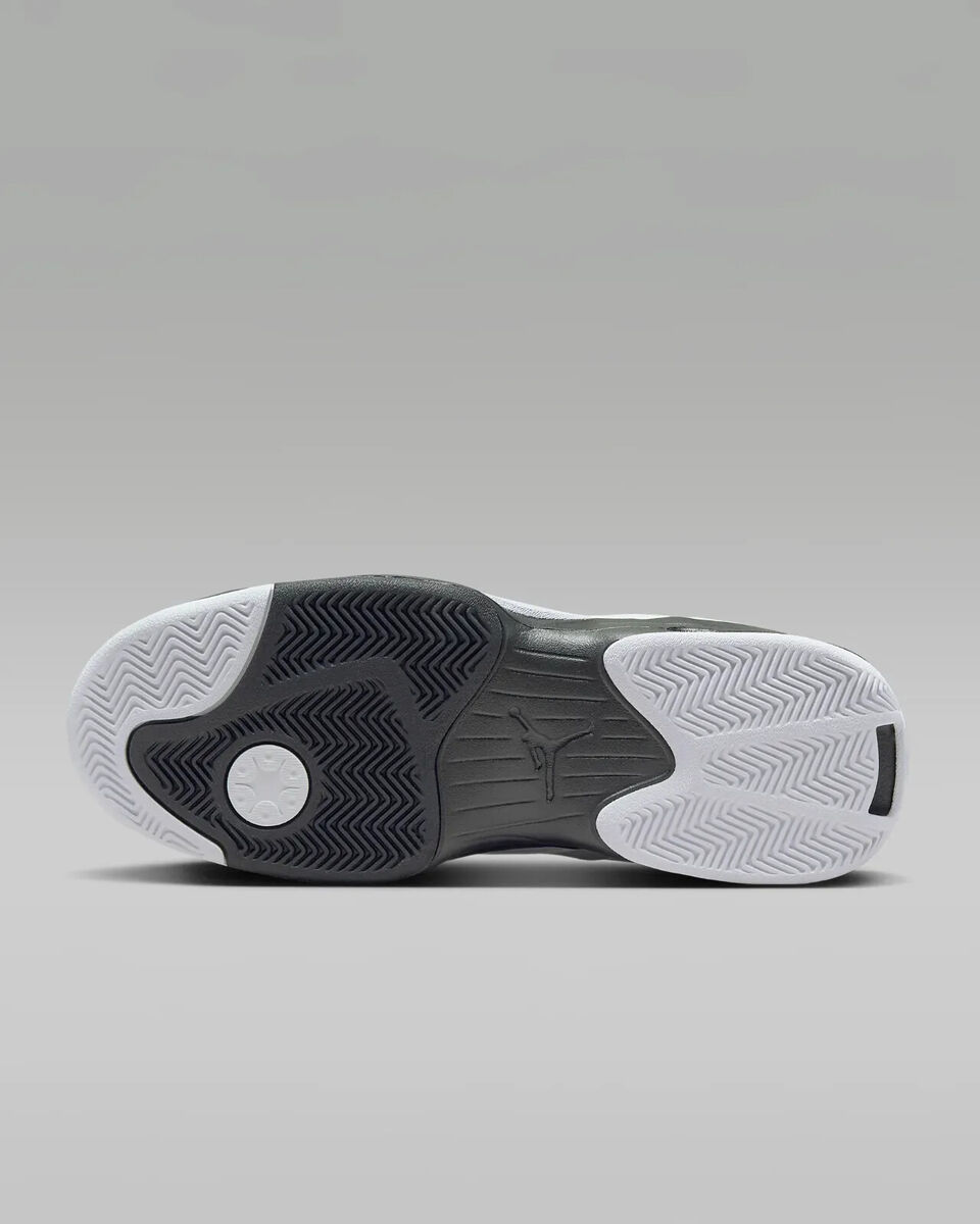 New Nike Jordan Max Aura 6 Shoes - White/ Black (FQ8298-101