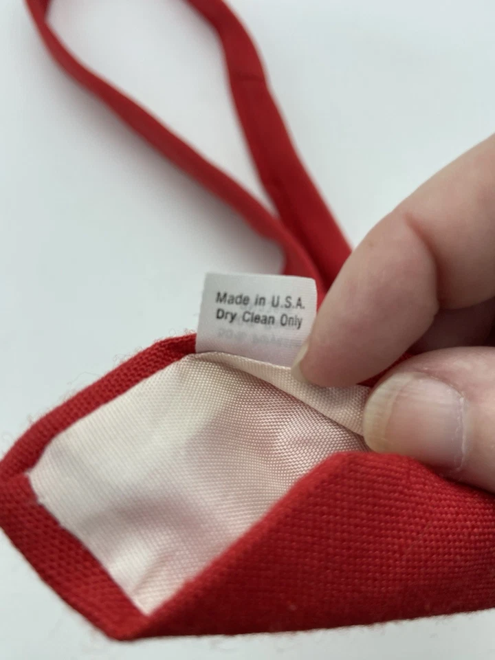 Cavalier Men's Tie Red Narrow Poly/Rayon Blend Vintage 54" EUC - Image 4 of 4