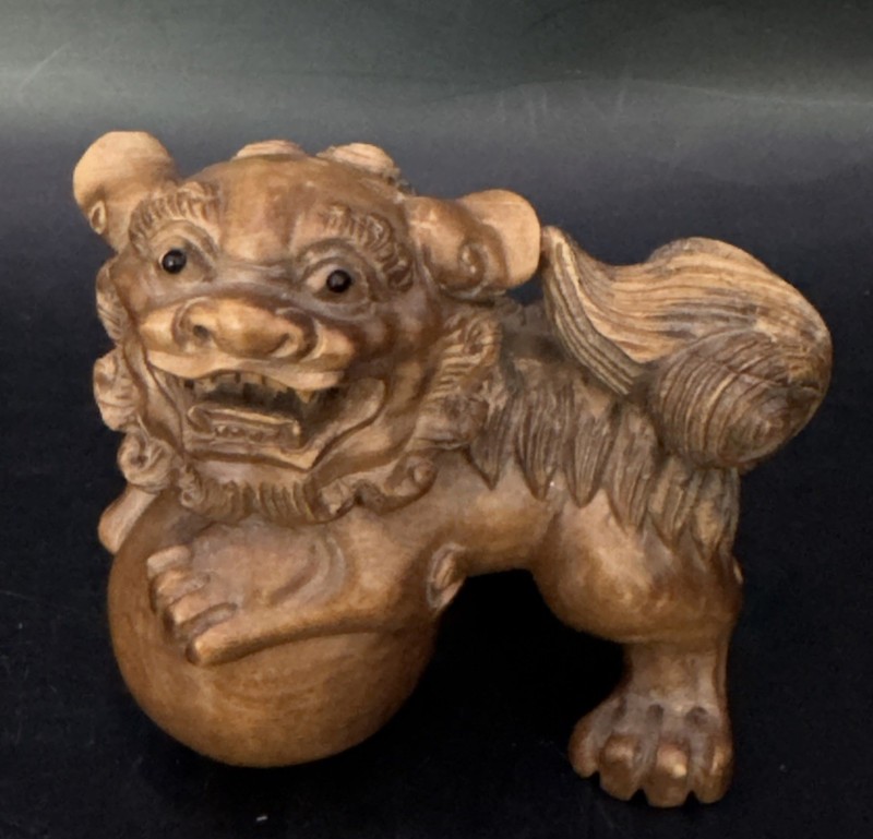 Vintage Netsuke Boxwood Hand Carved Foo Dog Shishi Lion Japan Signed 2.5” X 2”