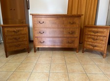 Comò e comodini in legno intarsiati a mano, stile classico di nuova produzione
