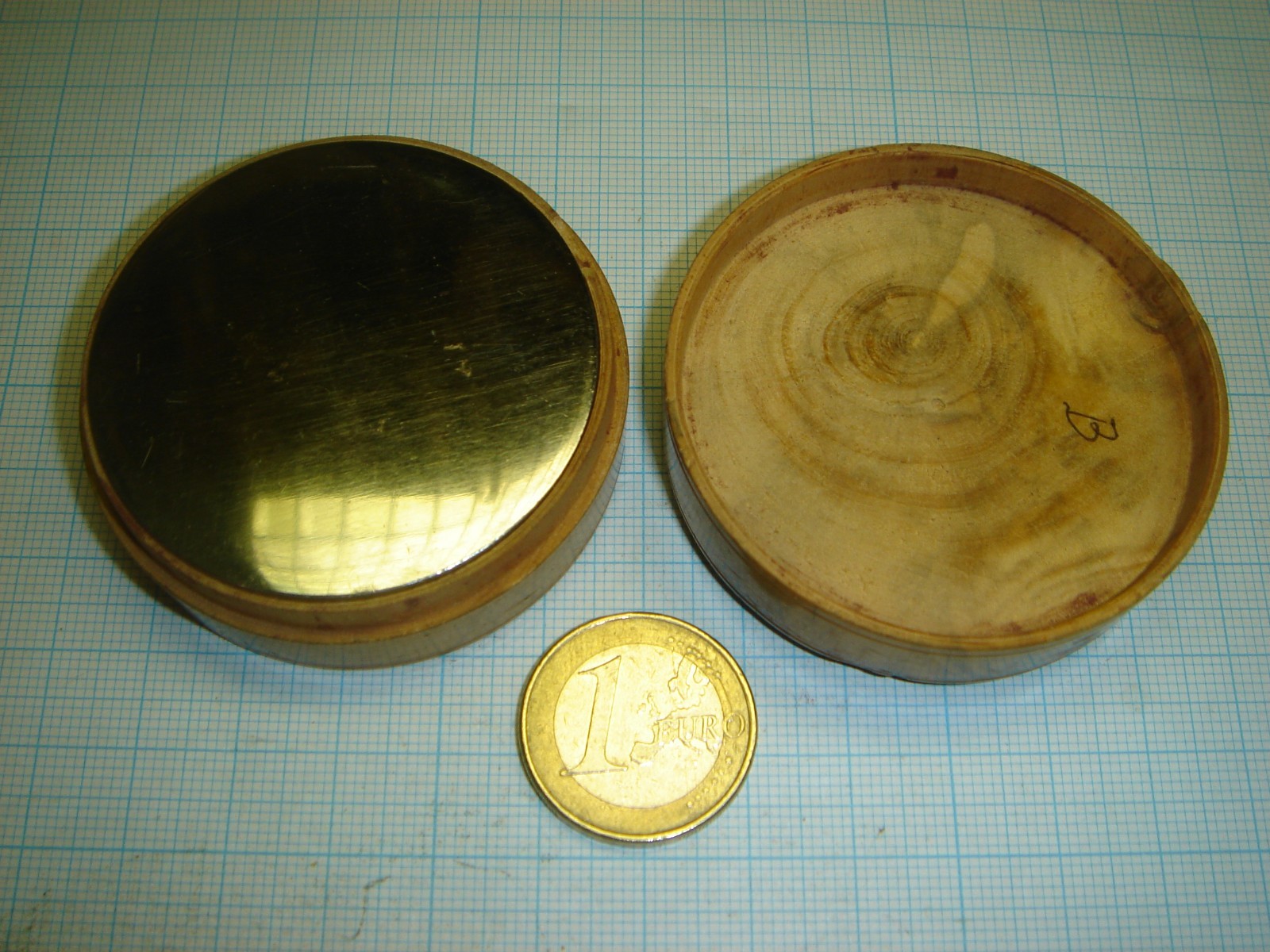 Boîte à polir ancienne en bois de buis pour mécanisme de montre
