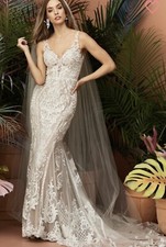 Wedding dress size 14 but fits on size 8. Ivory BHLDN Wtoo Viola. Brand new 