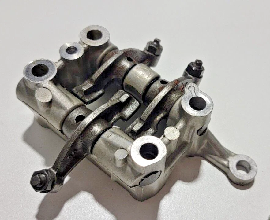 Brazo basculante y soporte de leva torre B 2001-2007 Honda VT750 Shadow Spirit 750 Deluxe Foto 4 de 4