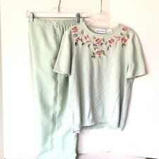 Alfred Dunner Women  s 2 Piece Embroidered Floral Sweater  Solid Green Pant Set
