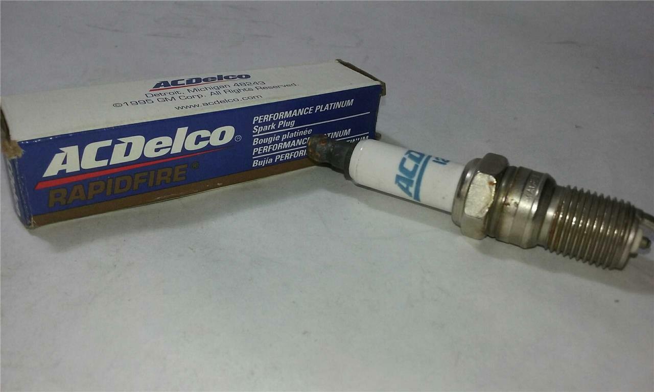 ACDelco 19145294 #12 Rapid Fire Performance Platinum Spark Plugs Lot of 8