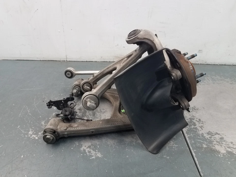 Chevy Corvette C7 GS 2017 buje trasero izquierdo brazos de control de nudillos #5772 V10 Foto 3 de 4