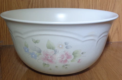 Pfaltzgraff Stoneware Tea Rose LARGE 9 1/4" Nesting Mixing Bowl