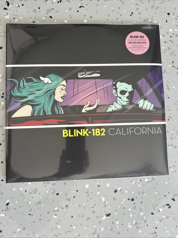 blink-182 - California (Deluxe Edition) 2xLP Vinyl Black/Pink Marble | Pop Punk - Image 4 of 4