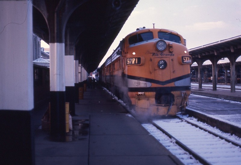 1977 Slide Daytime View Rio Grande Train Engine # 5771 Union Station Denver #2