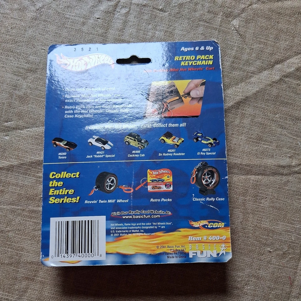 风火轮 2001 复古包钥匙扣带迷你红线汽车 #400-0 全新未拆封 — 第 2/2 张图片