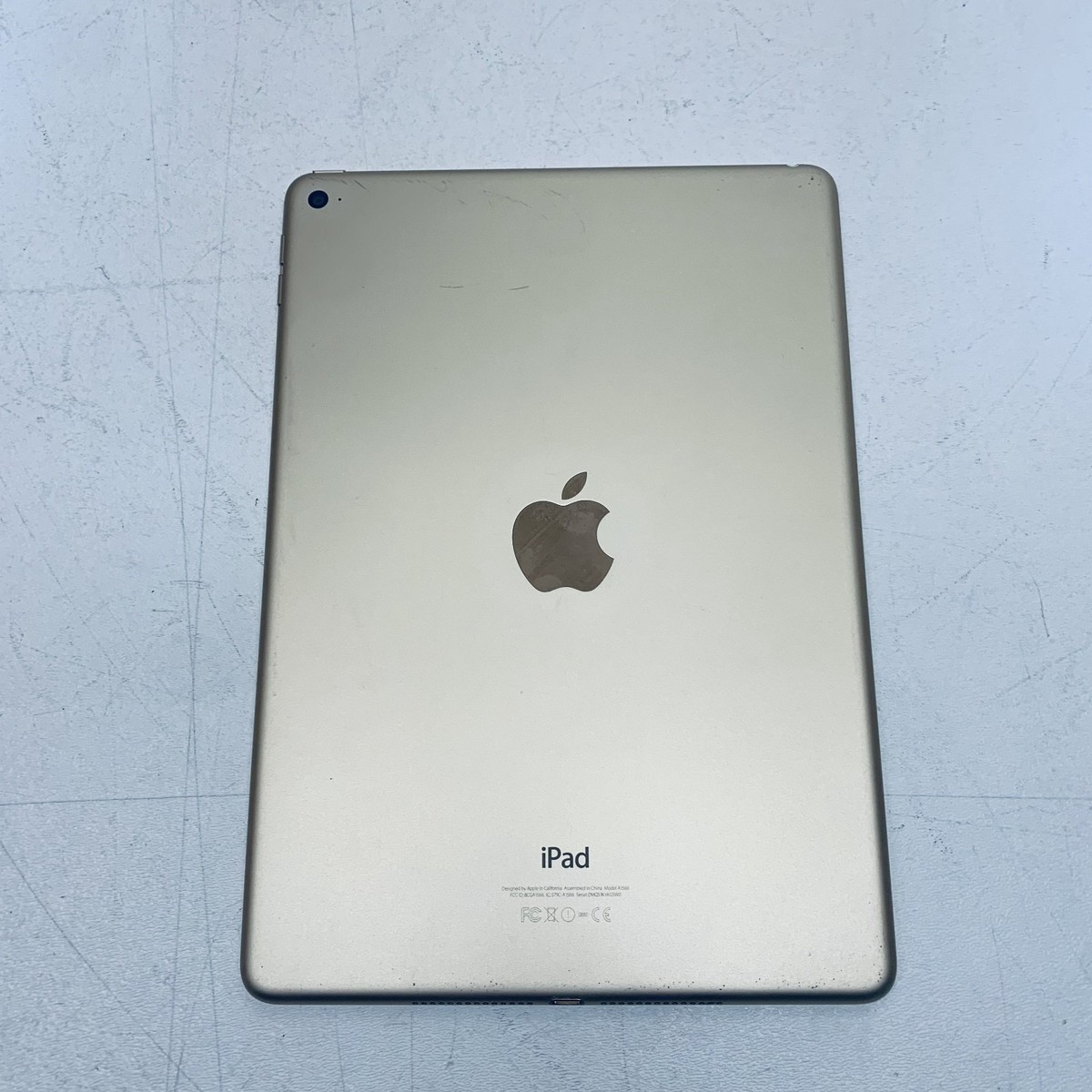Apple iPad Air 2 A1566 64GB Wi-Fi 9.7