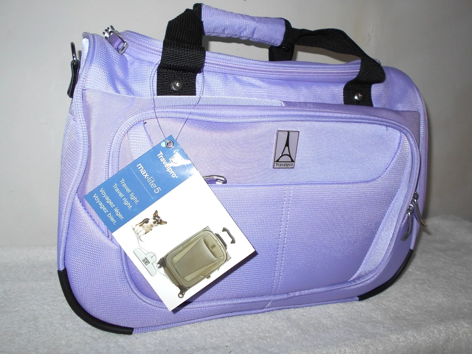 TRAVELPRO НОВЫЙ! 4011703 MAXLITE 5 LAVENDAR VOYAGER 11 X 18 X 8 НАПЛЕЧНАЯ СУМКА K1 - Изображение 2 из 4