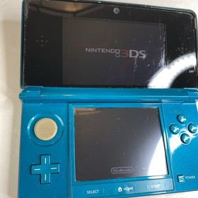 Nintendo 3DS Handheld Video Game Console Blue CTR-001 (USA) W Charger Stylus