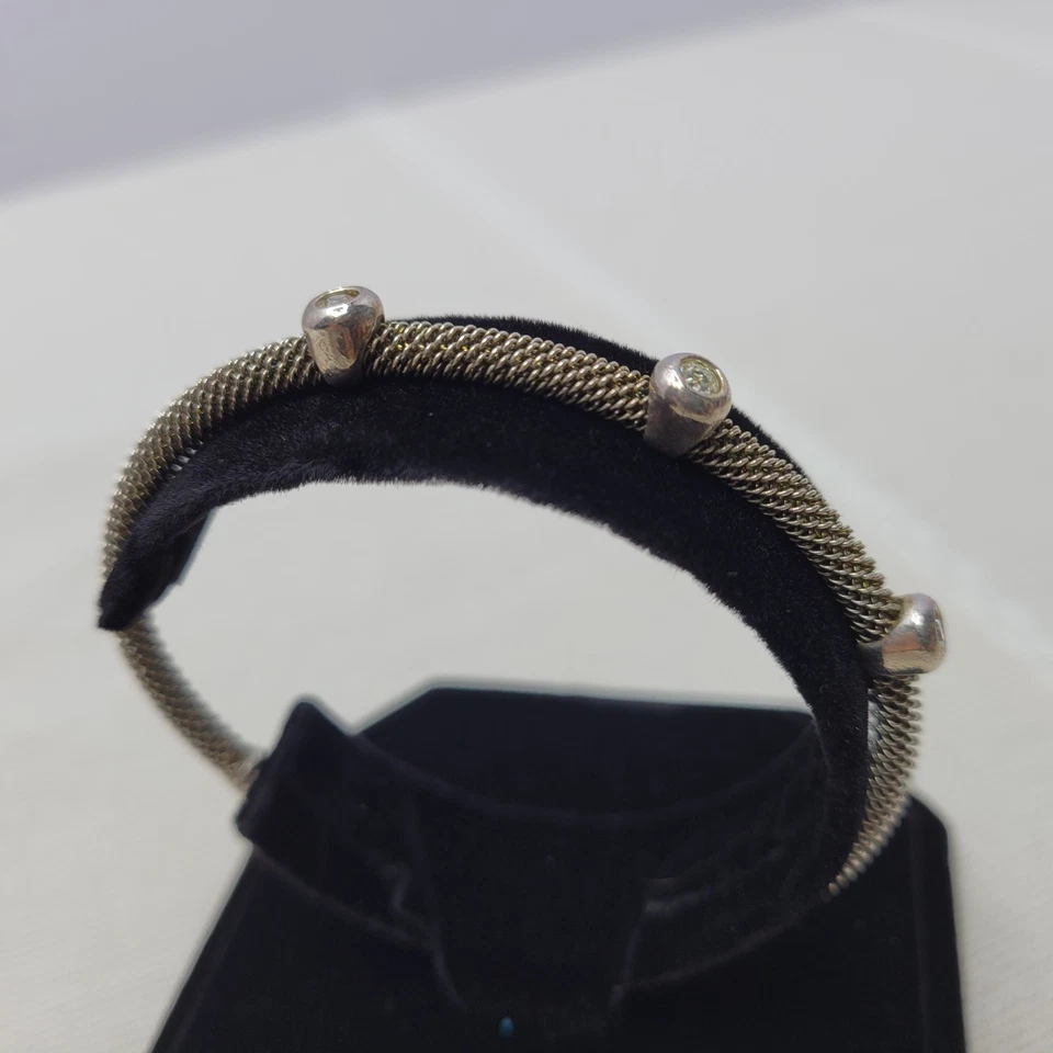"Brazalete de cadena de malla tono plata Avon Nina Ricci 3 estaciones de circonita cúbica 7,5"" ajustable" Foto 3 de 4