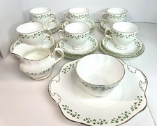 ROYAL TARA Trellis Shamrock TRIO Ribbed SET