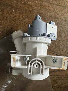 Ablaufpumpe Waschmaschine wie CANDY 41019104 + 41042258 mit Pumpenkopf und Sieb