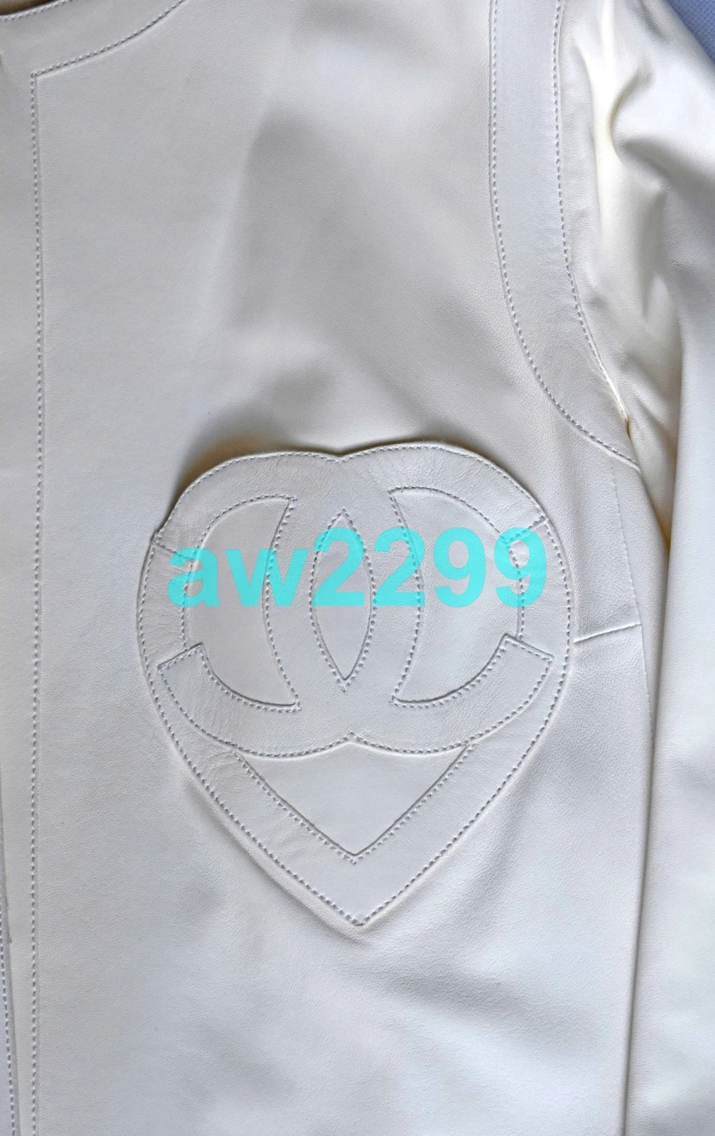 Blazer Giacca Da Passeggiata Nuova con Etichette Chanel 09C Rara 100% Pelle d'Agnello CC LOGO FR 42 40 Avorio