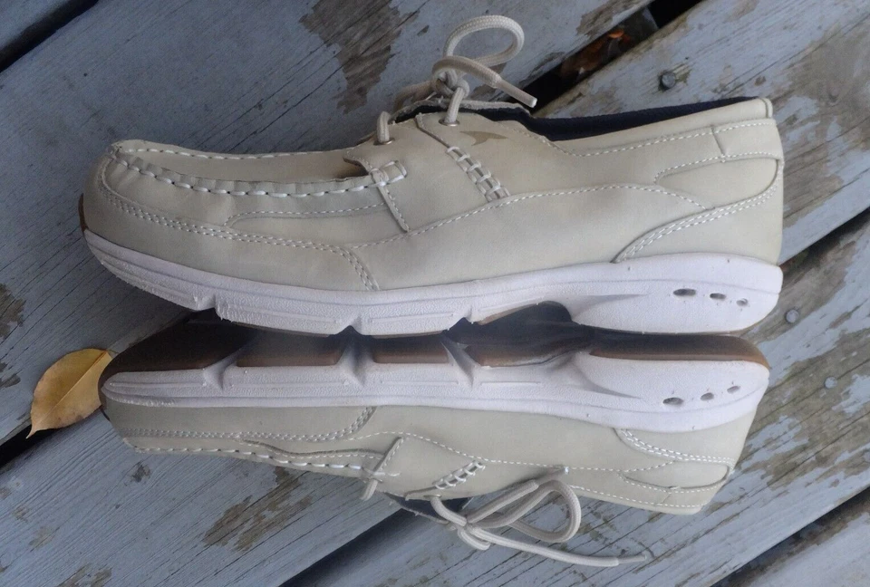 Zapatos de barco resistentes de cuero verde con espuma de mar de tiburón punta sin usar para hombre talla 10,5, envío gratuito Foto 3 de 4