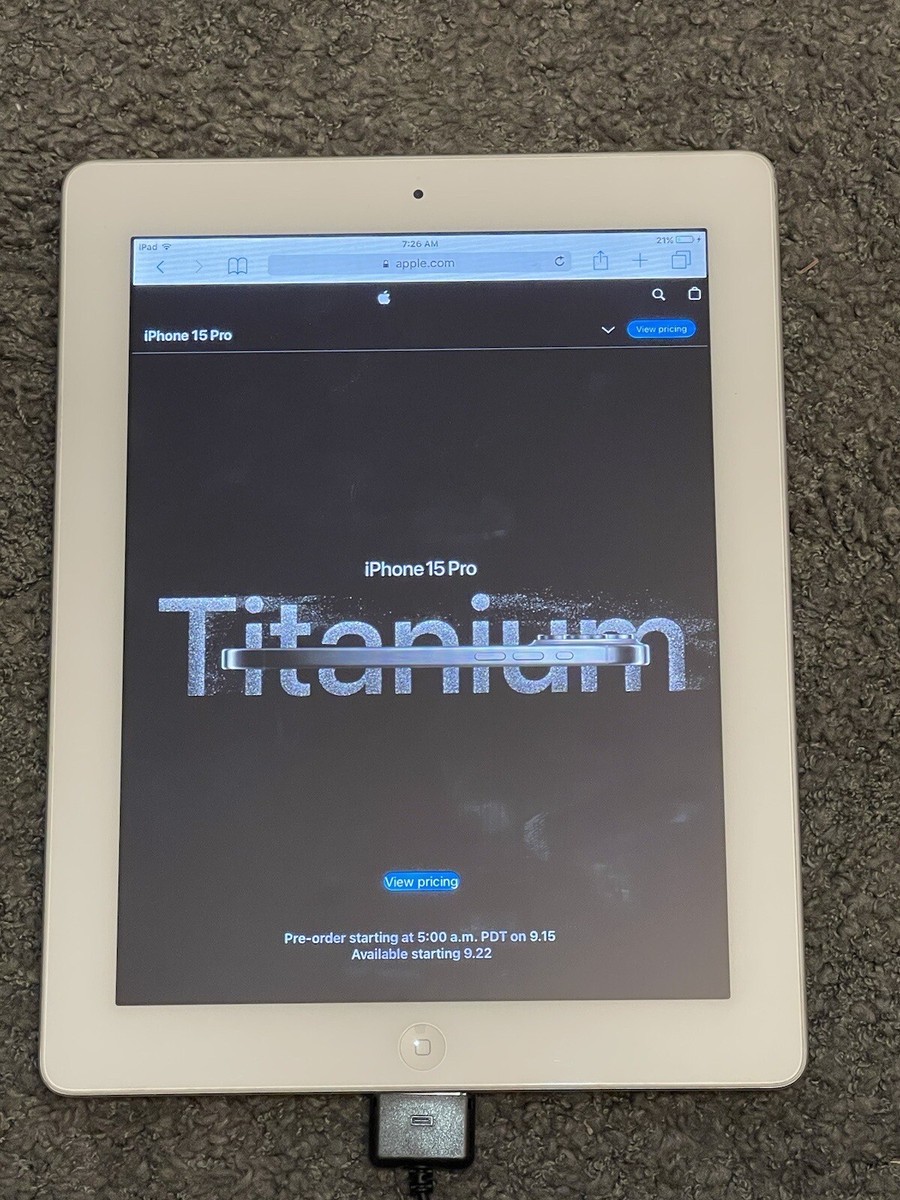 Apple iPad2 MC979LL/A 16GB WiFi Silver 9.7 inch Screen Size