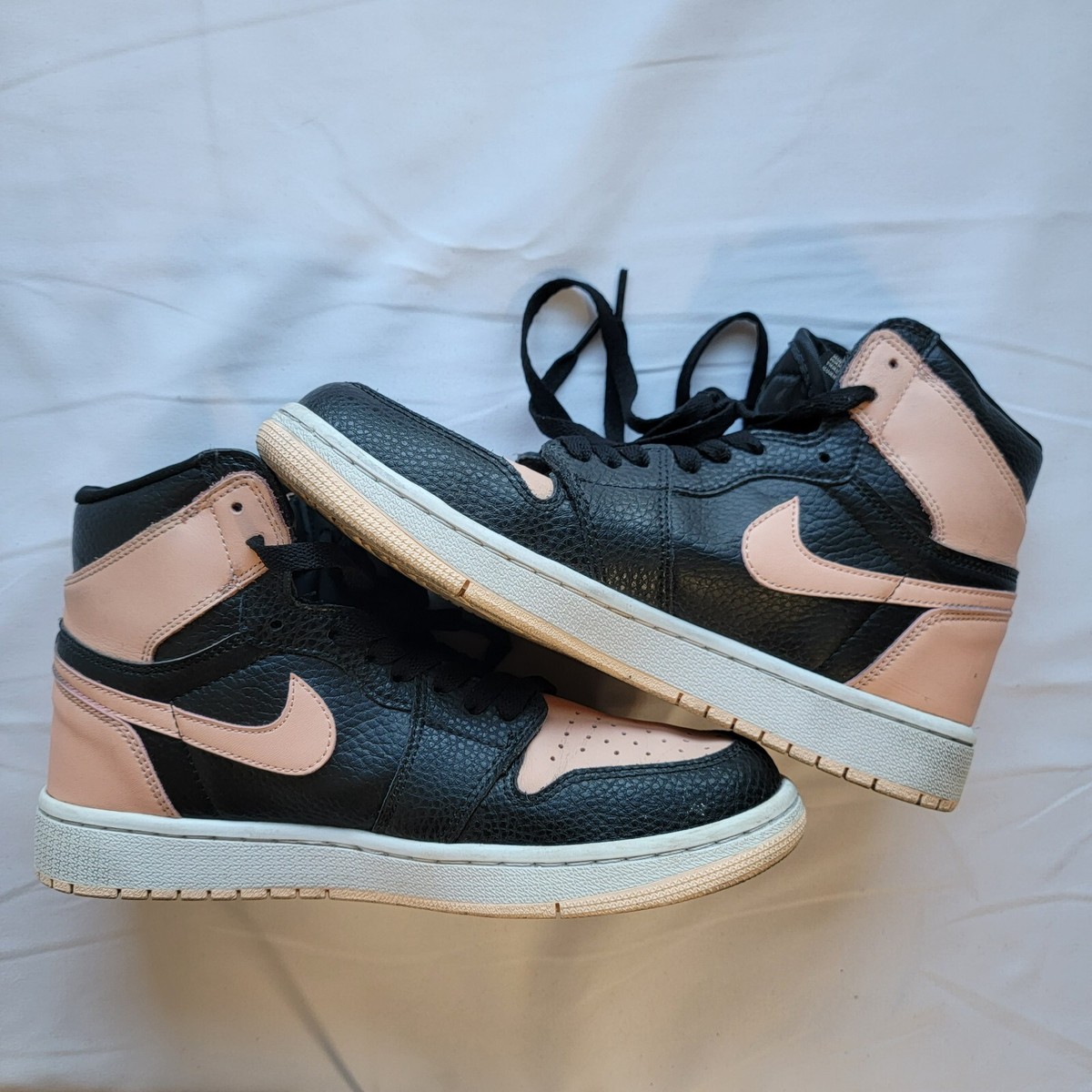 シューズ(男性用) Nike Air Jordan 1 High OG \"Crimson Tint\" Nike Air Jordan 1 Retro High OG Black Crimson Tint 555088