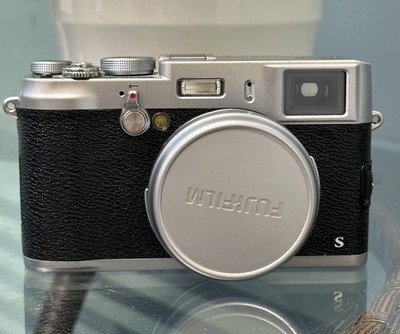 FUJIFILM Fuji X100S Silver 16.3MP Compact Digital Camera- Silver