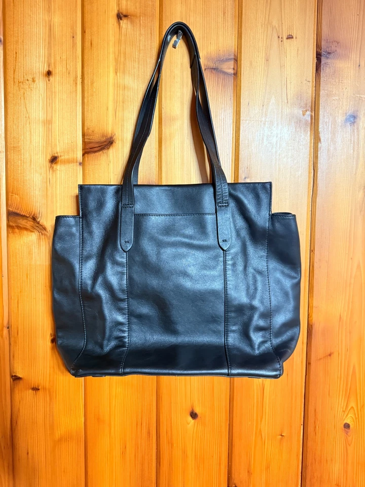 Bolso de hombro Radley London Abbotsford de cuero negro talla mediana  Foto 2 de 4